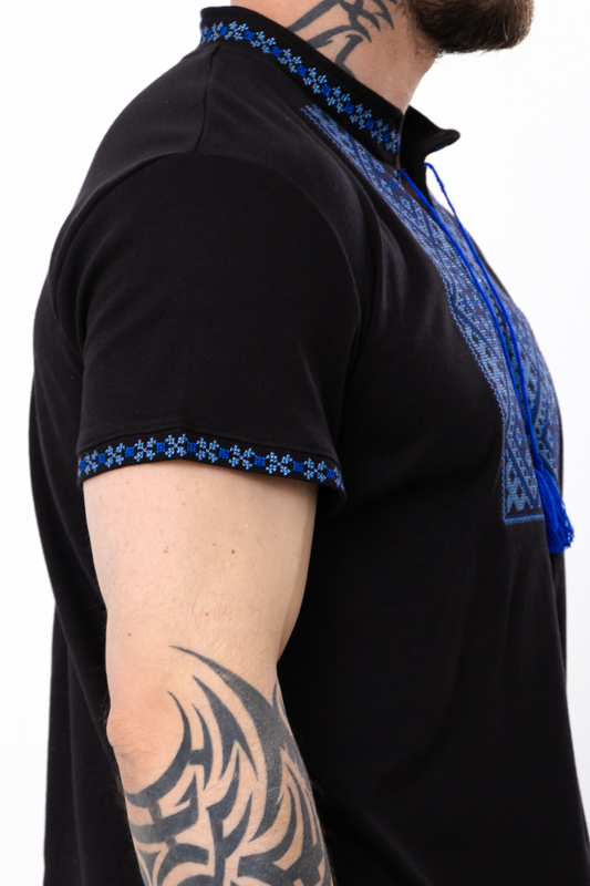 Вишиванка чоловіча з коротким рукавом